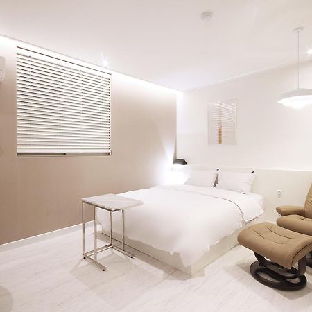 Hotel Yam Yeosu Hakdong ภายนอก รูปภาพ
