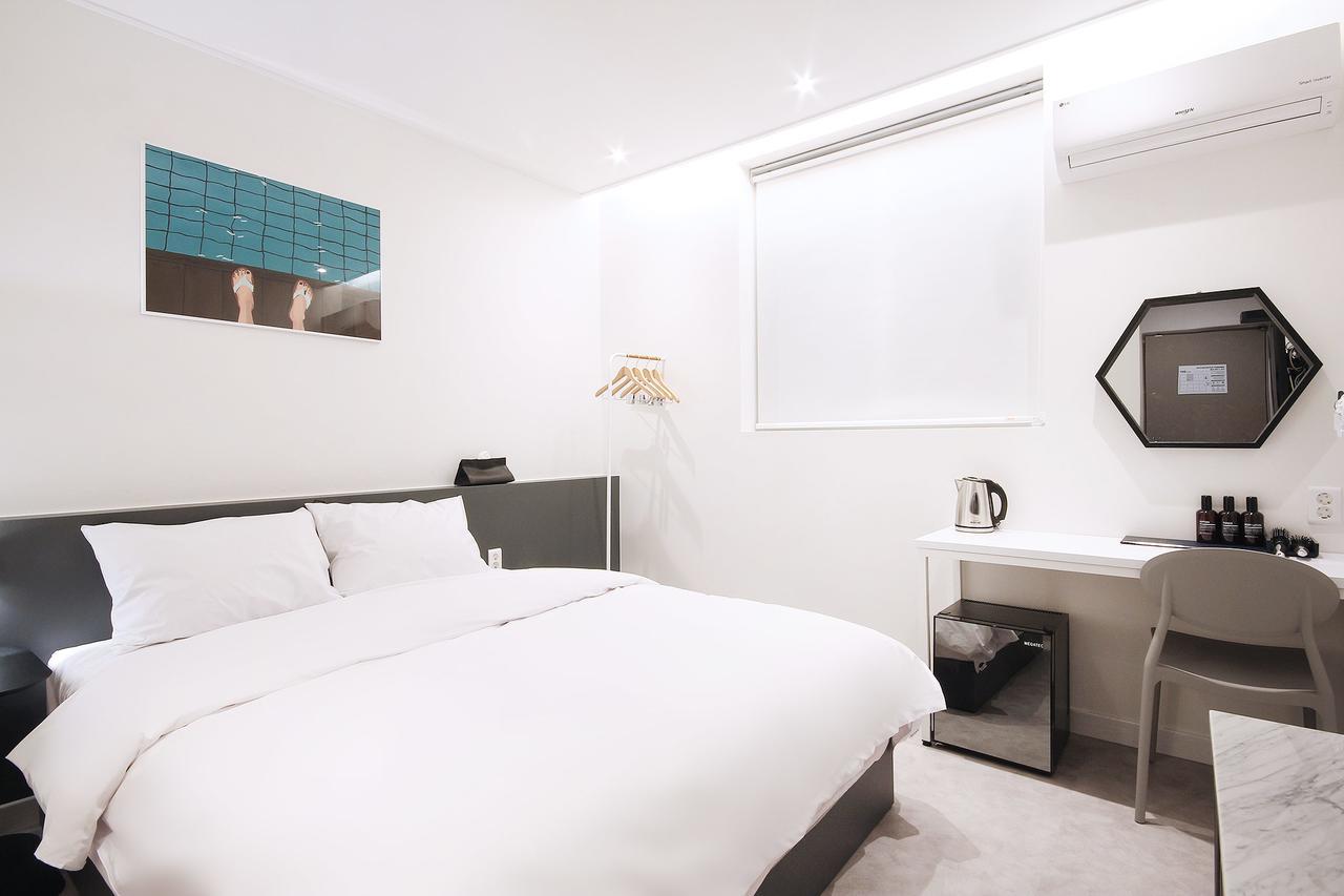 Hotel Yam Yeosu Hakdong ภายนอก รูปภาพ
