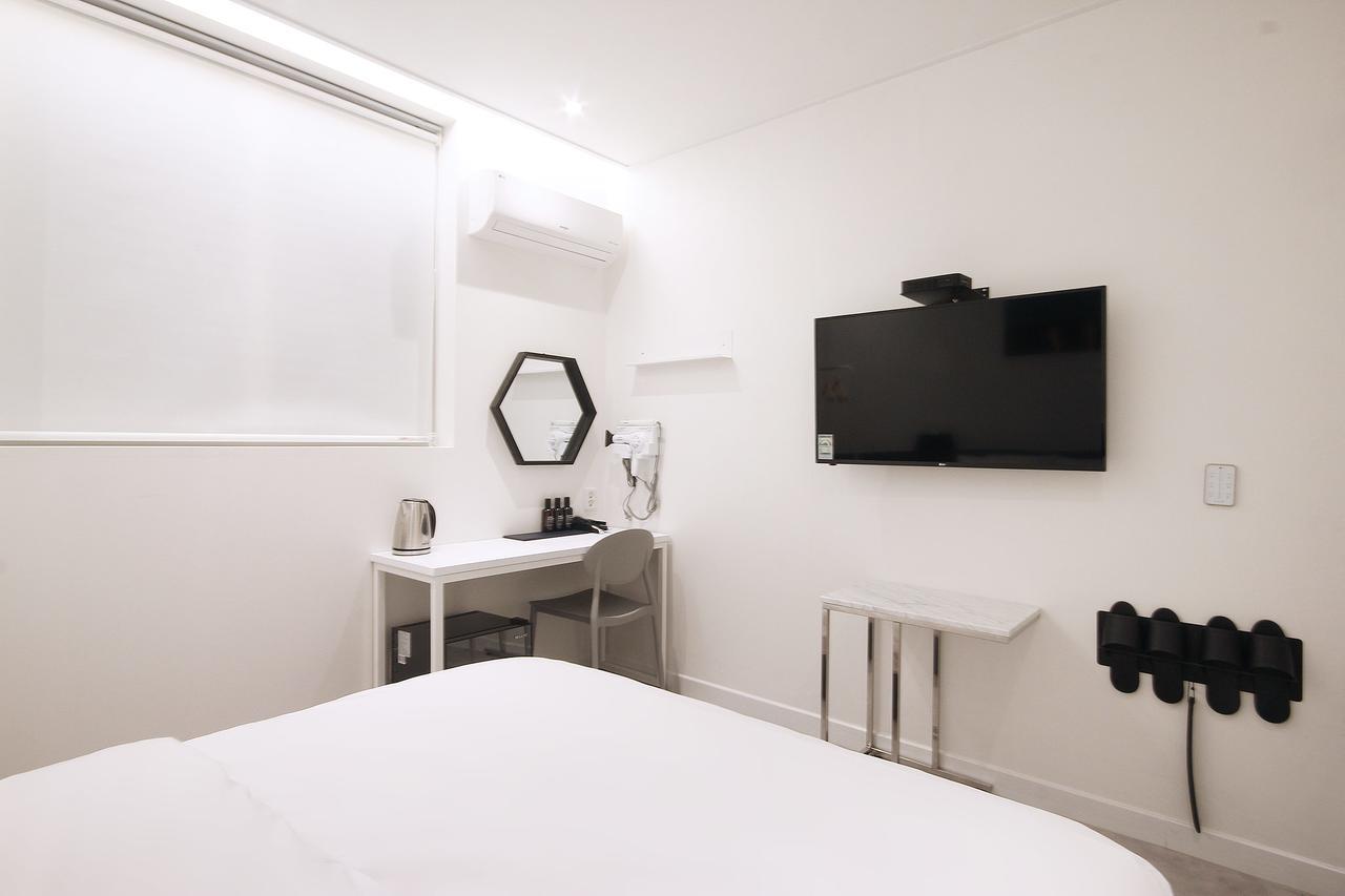 Hotel Yam Yeosu Hakdong ภายนอก รูปภาพ