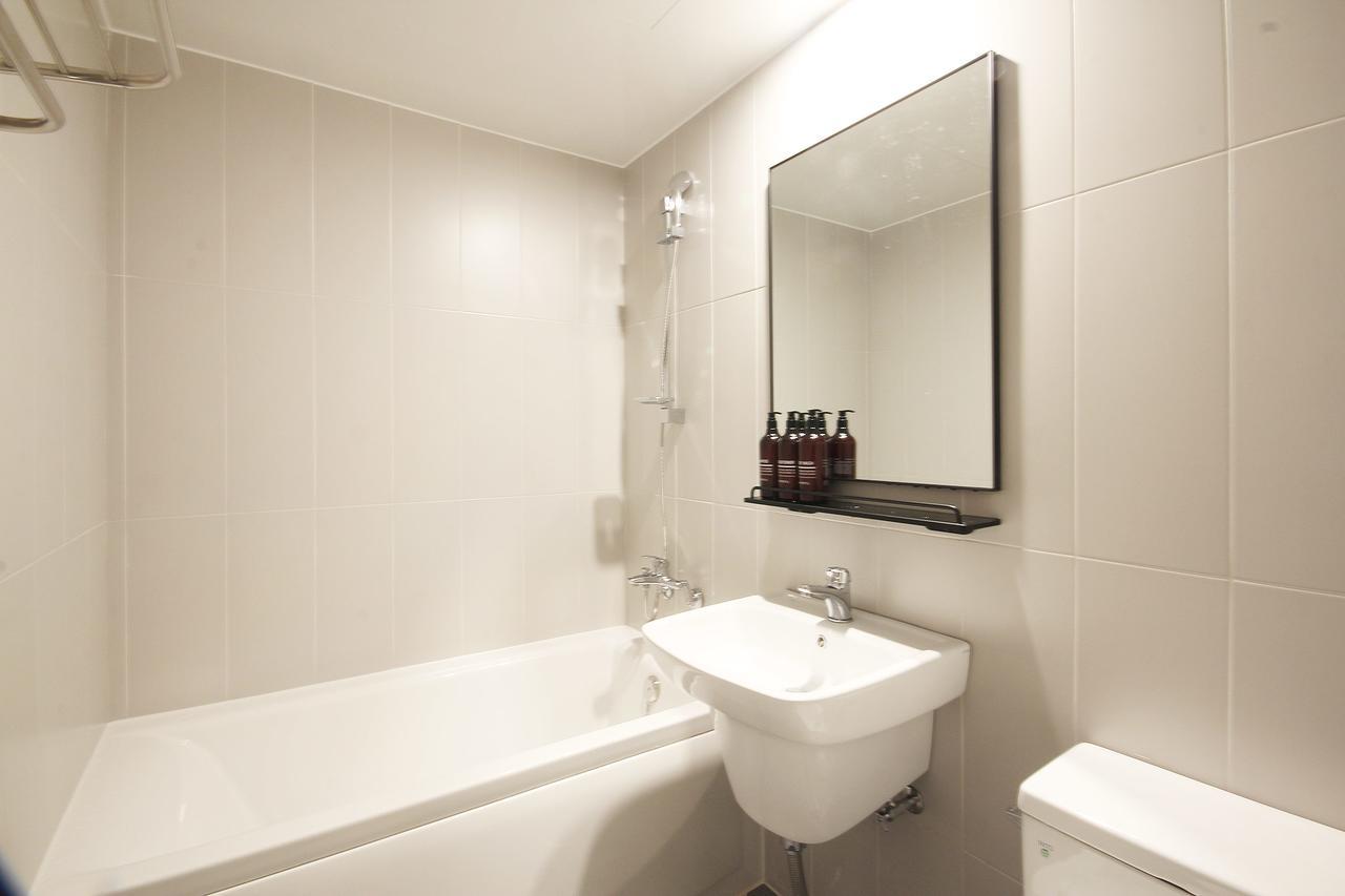 Hotel Yam Yeosu Hakdong ภายนอก รูปภาพ